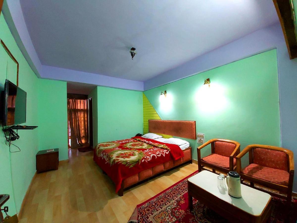 Hotel Radhe Continental Nainital Εξωτερικό φωτογραφία