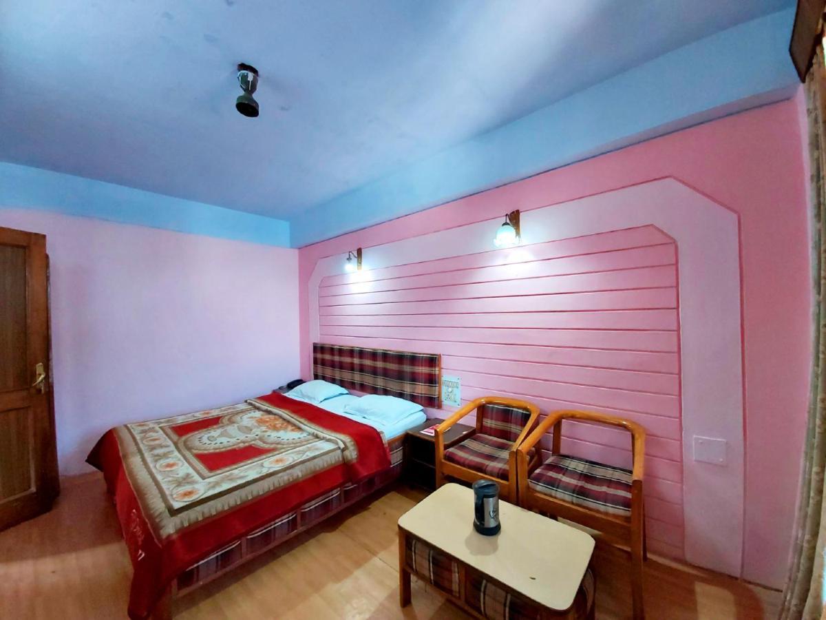 Hotel Radhe Continental Nainital Εξωτερικό φωτογραφία