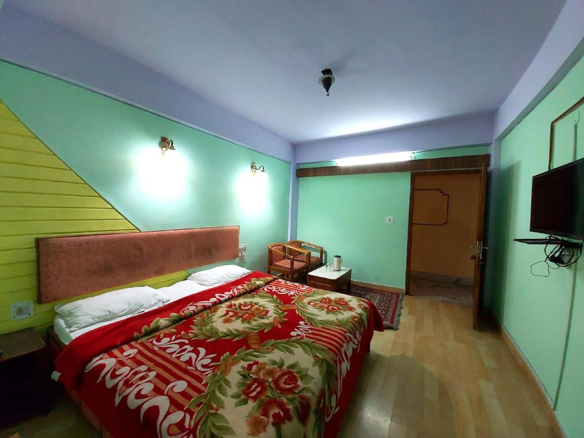 Hotel Radhe Continental Nainital Εξωτερικό φωτογραφία