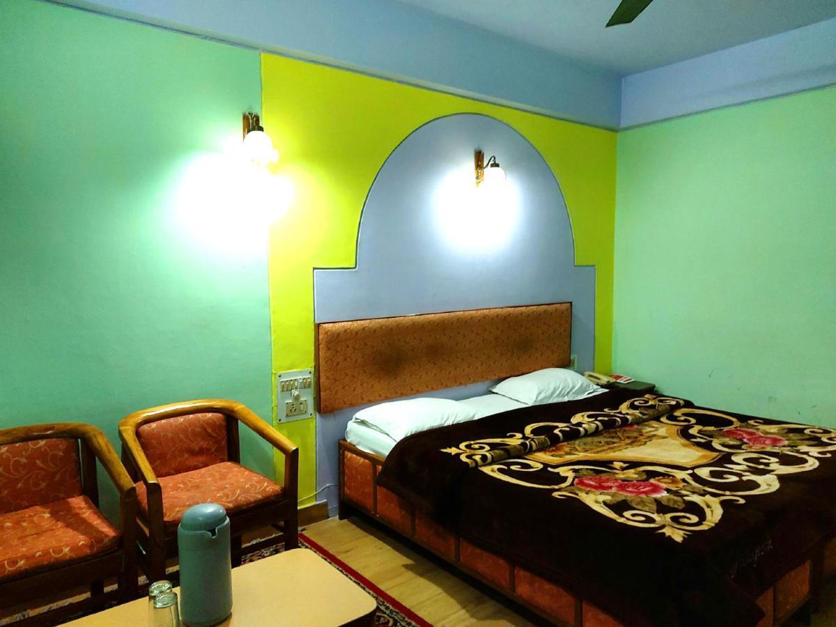 Hotel Radhe Continental Nainital Εξωτερικό φωτογραφία